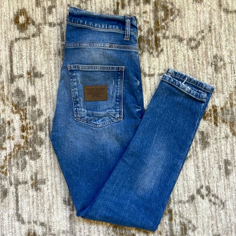 ZARA blue denim jeans in size 30